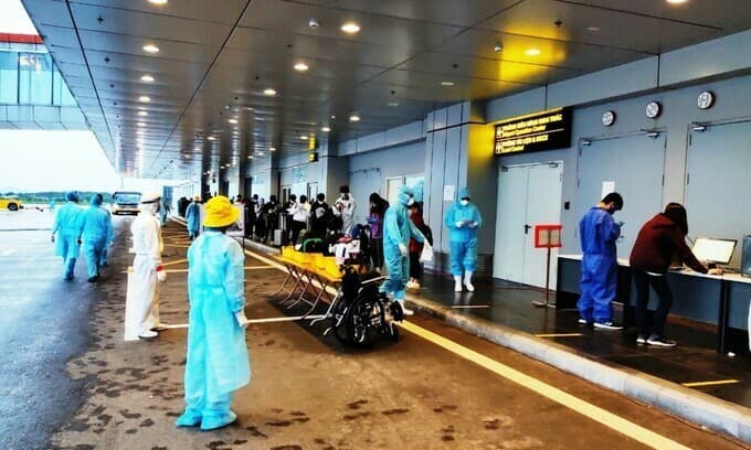 Vietnam repatriates 276 citizens from Canada