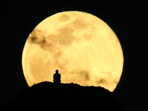 Nation ready to enjoy Super Flower Moon on May 7