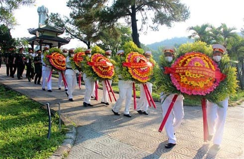 Remains of soldiers found in Laos reburied in Thua Thien-Hue