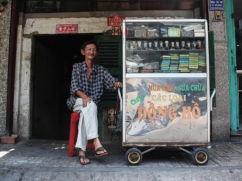 Saigon watchman keeps pace with the times