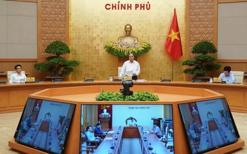 HCM City urged to intensify economic recovery steps