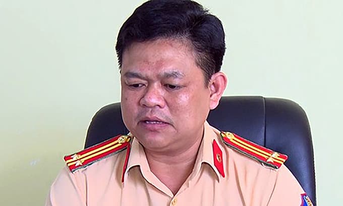 Two Dong Nai senior cops with greased palms disciplined