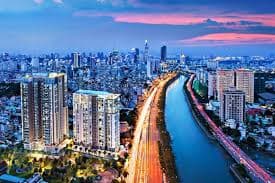 VN’s economic growth may slow to 2.7% this year but rise to 7% in 2021: IMF