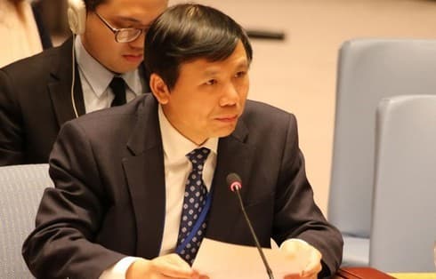 Vietnam opposes use of chemical weapons