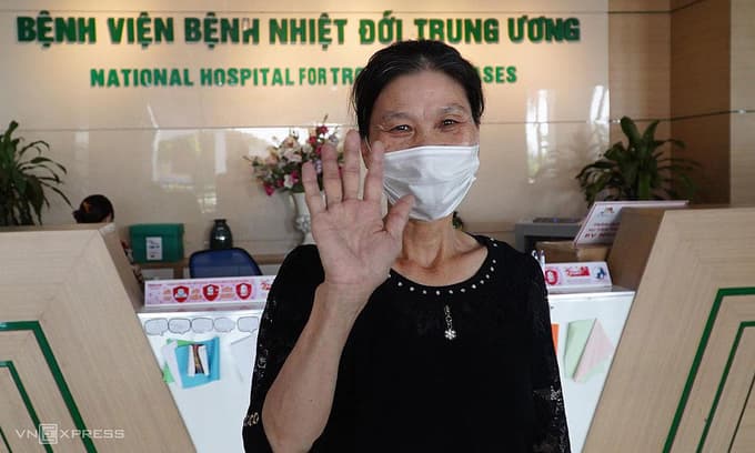 Two more Covid-19 patients recover in Hanoi