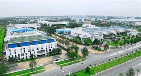Vietnam needs to change its ways to attract FDI: experts