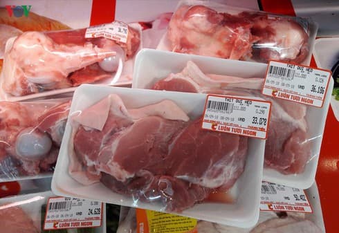 Live pigs to be imported to lower domestic prices