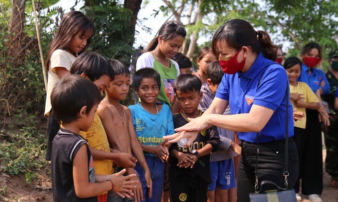Vietnam third best on child rights in Southeast Asia: survey