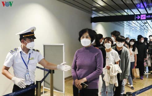 Vietnam yet to reopen int'l tourism market to avoid infection risk