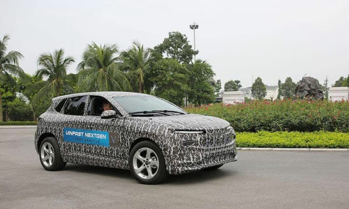 VinFast test runs electric car for launch at US show