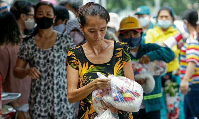 Procedural hurdles prevent Covid-19 jobless from benefiting from HCMC support package