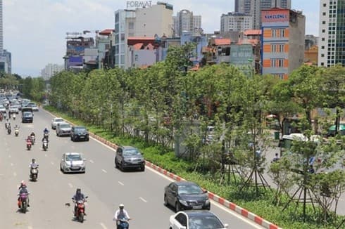 Air quality in big cities improves last month