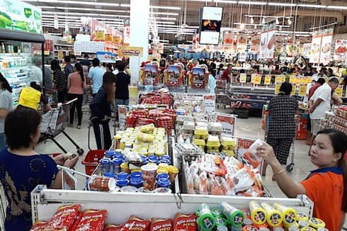 Traders have difficulty to maintain retail spaces