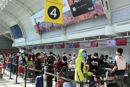 More than 340 Vietnamese citizens in Canada brought home