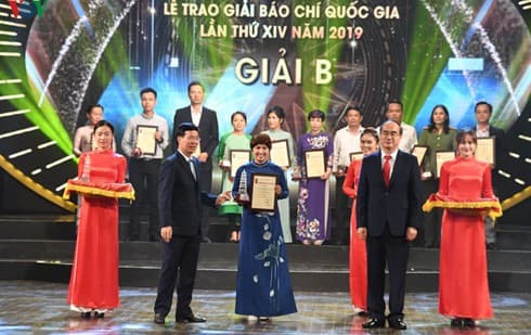 103 works honoured at National Press Awards ceremony