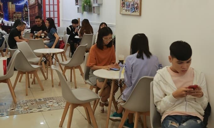 Vietnamese more worried about tech takeover than regional peers