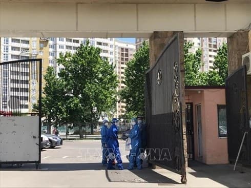 Vietnamese in Ukraine make efforts in COVID-19 fight