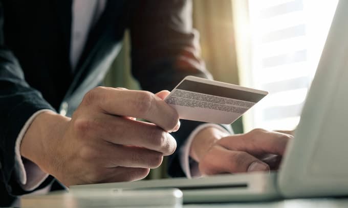 Vietnam e-commerce market set to grow 30 pct