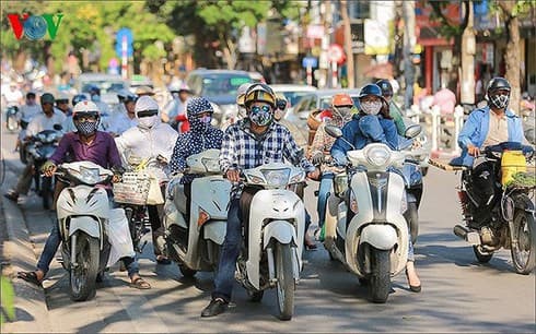 Hanoi struck by another heat wave as temperatures rise