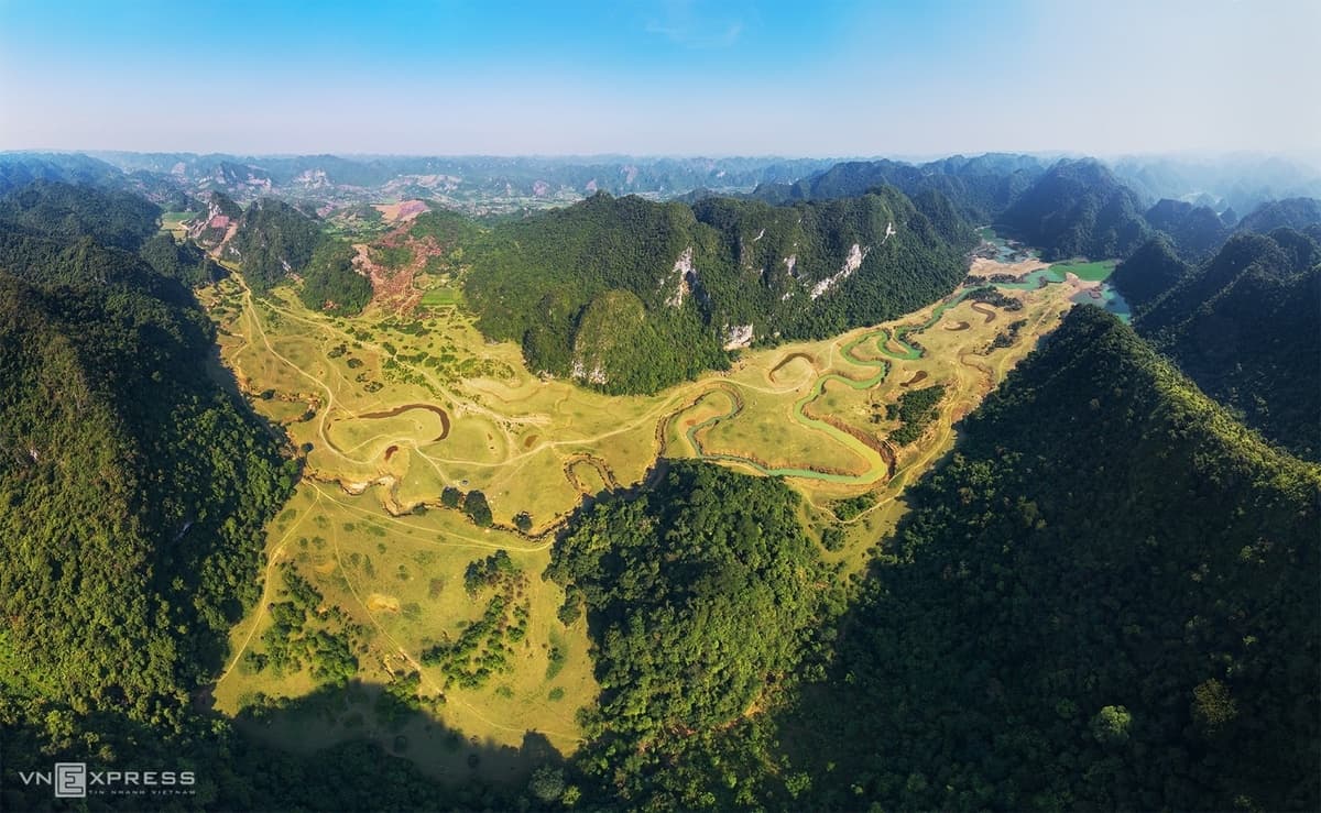 Huu Lien: where the grass is greener on this side