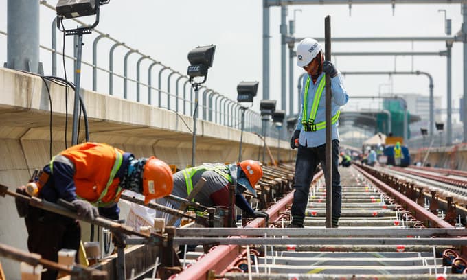 Saigon metro faces delay as experts unable to enter Vietnam