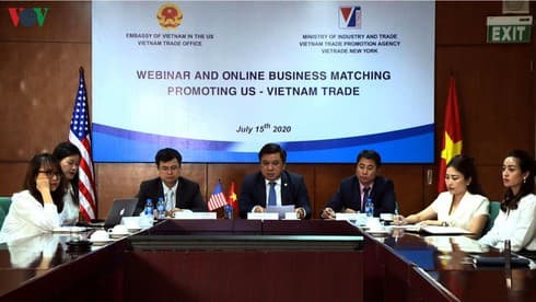 Online trade creates business opportunities for Vietnamese and US enterprises