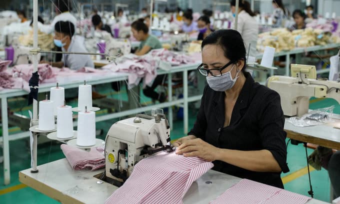 Standard Chartered Bank revises Vietnam growth forecast down to 3 pct
