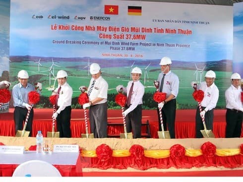 Thai firms acquire wind power farm in Ninh Thuan