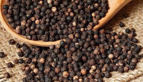 58 containers of pepper re-exported from Nepal