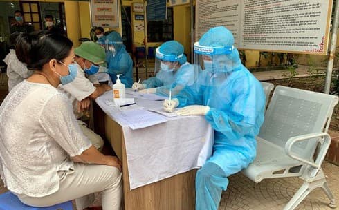 Vietnam confirms five new COVID-19 cases, three tied to Da Nang