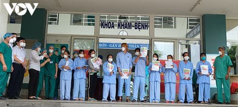 12 patients, including 8-month-old child in Da Nang, recover from COVID-19