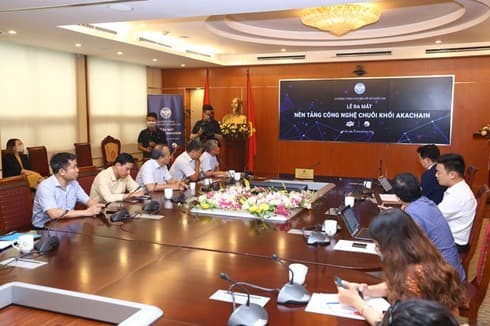 Make-in-Vietnam blockchain platform debuts
