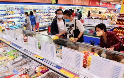 Supermarkets slash food prices amid COVID-19