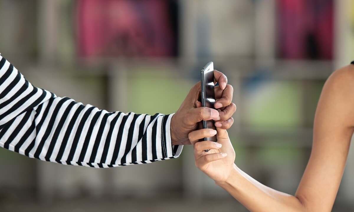 Phone snatcher sentenced to jail for robbing German traveler