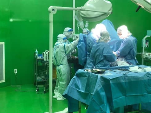 COVID-19-infected mother gives birth in Da Nang