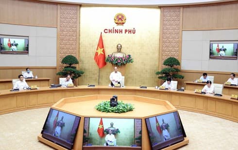 PM requests effective solutions for economic recovery in coming years