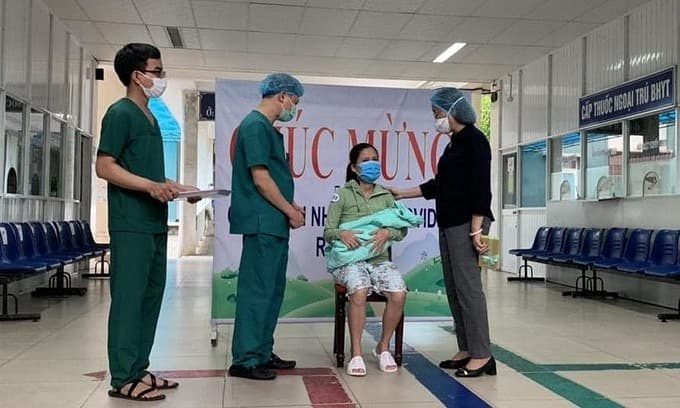 Coronavirus positive mom among 16 recoveries following field hospital delivery