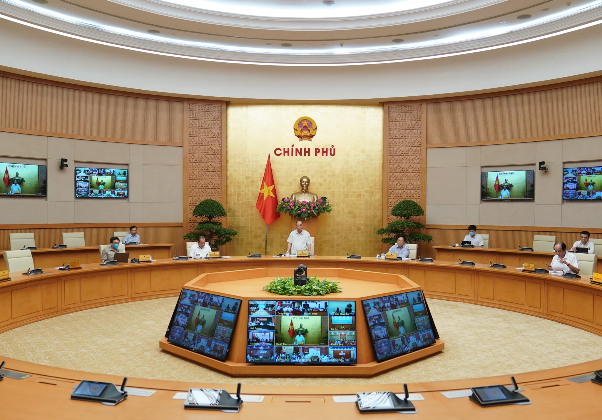 By now, VN has well controlled COVID-19 pandemic, PM says