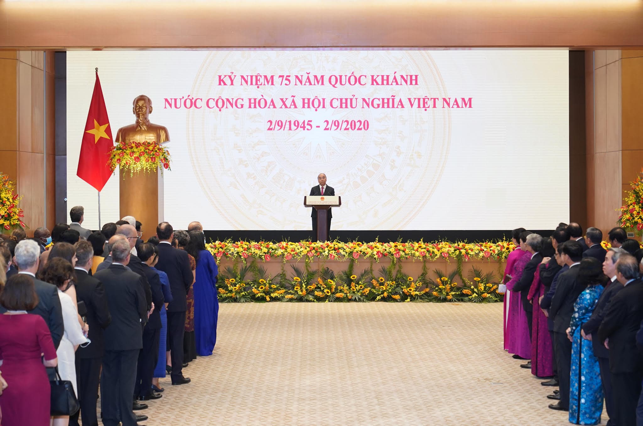 PM hosts National Day banquet for diplomatic corps