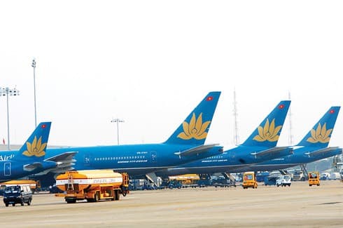 Aviation traditions crumble as airlines take on new restructuring approaches
