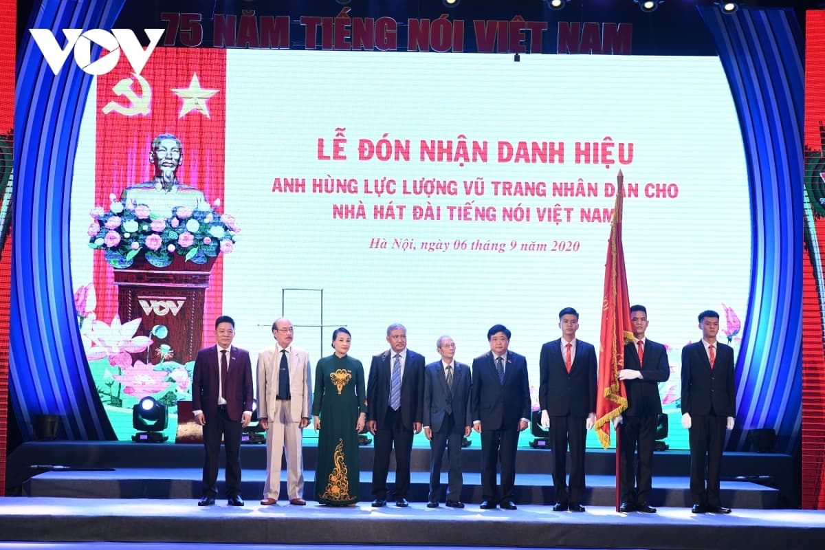 VOV honoured with Labour Order on 75th founding anniversary