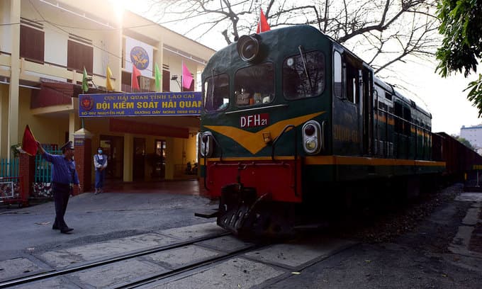 Railways lose out to road transport in cross border exports