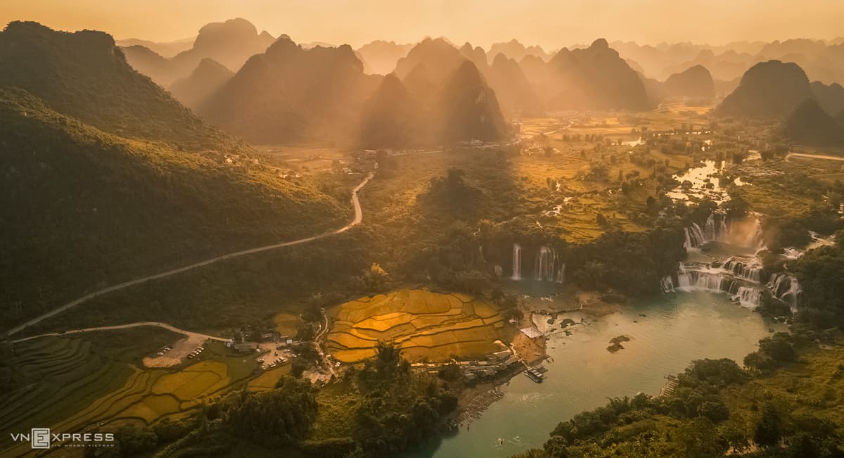 Autumn harvest, sunshine hues in Vietnam's northern highlands