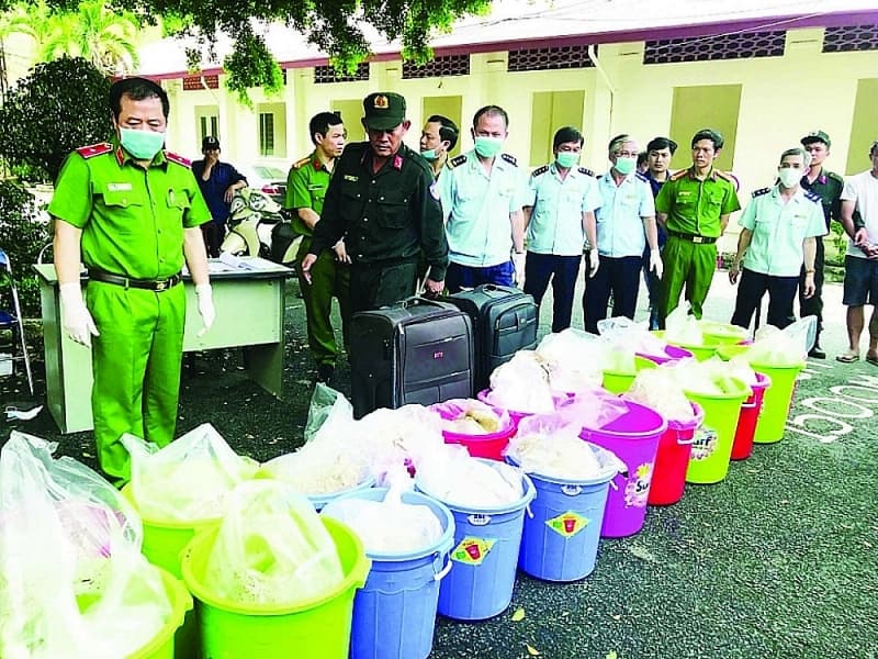 Director of HCM City Customs speaks about two big drug cases