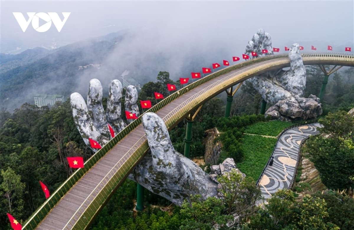 Tourism spots in Da Nang and Quang Nam re-open after COVID-19 break