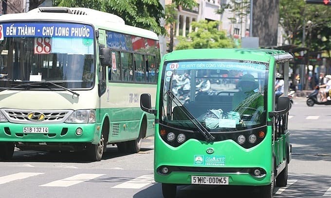 HCMC transport department proposes 5 electric bus routes