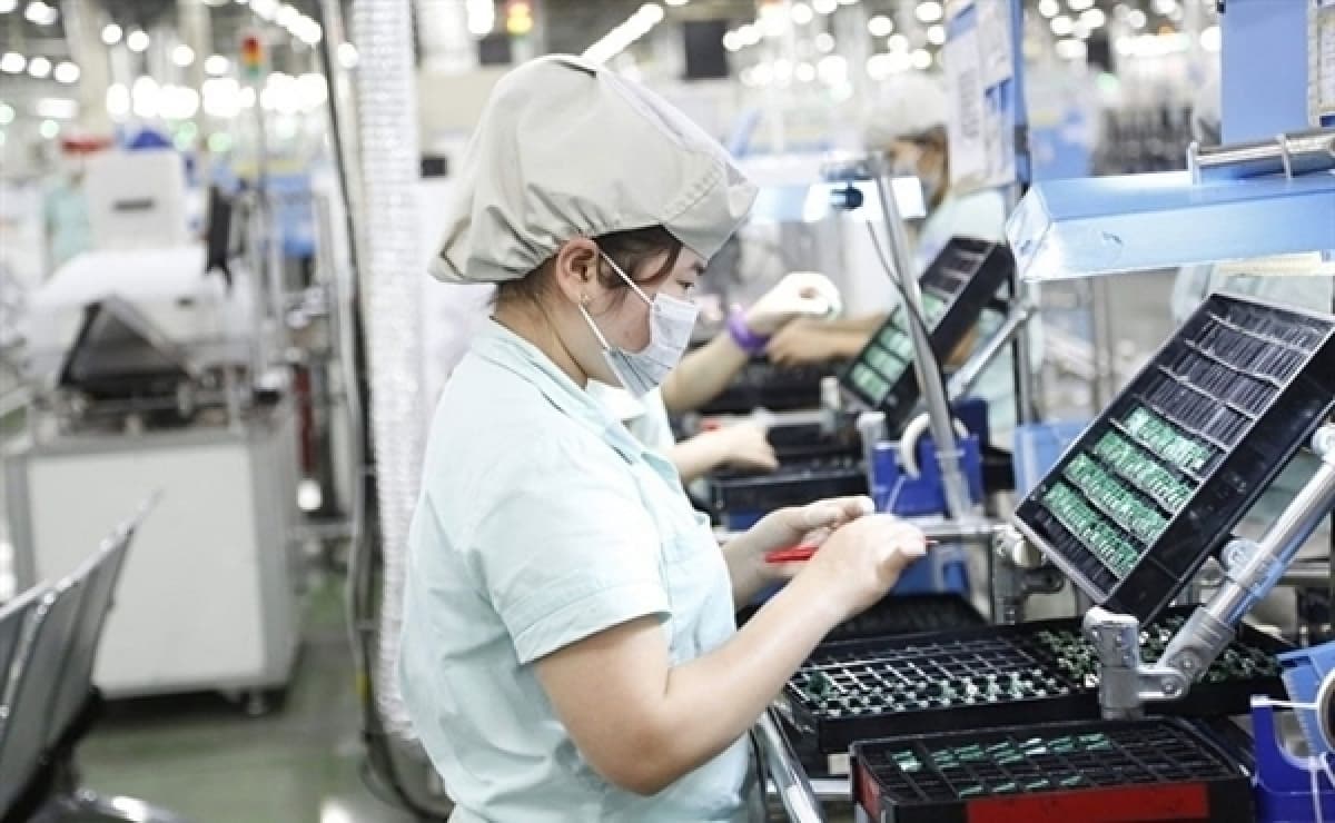 Asia Times: Vietnam a rising global and economic star during COVID-19