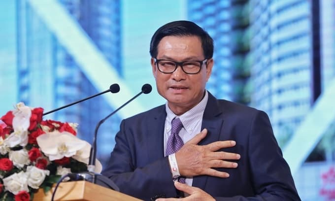 Chairman of Vietnam’s largest contractor resigns