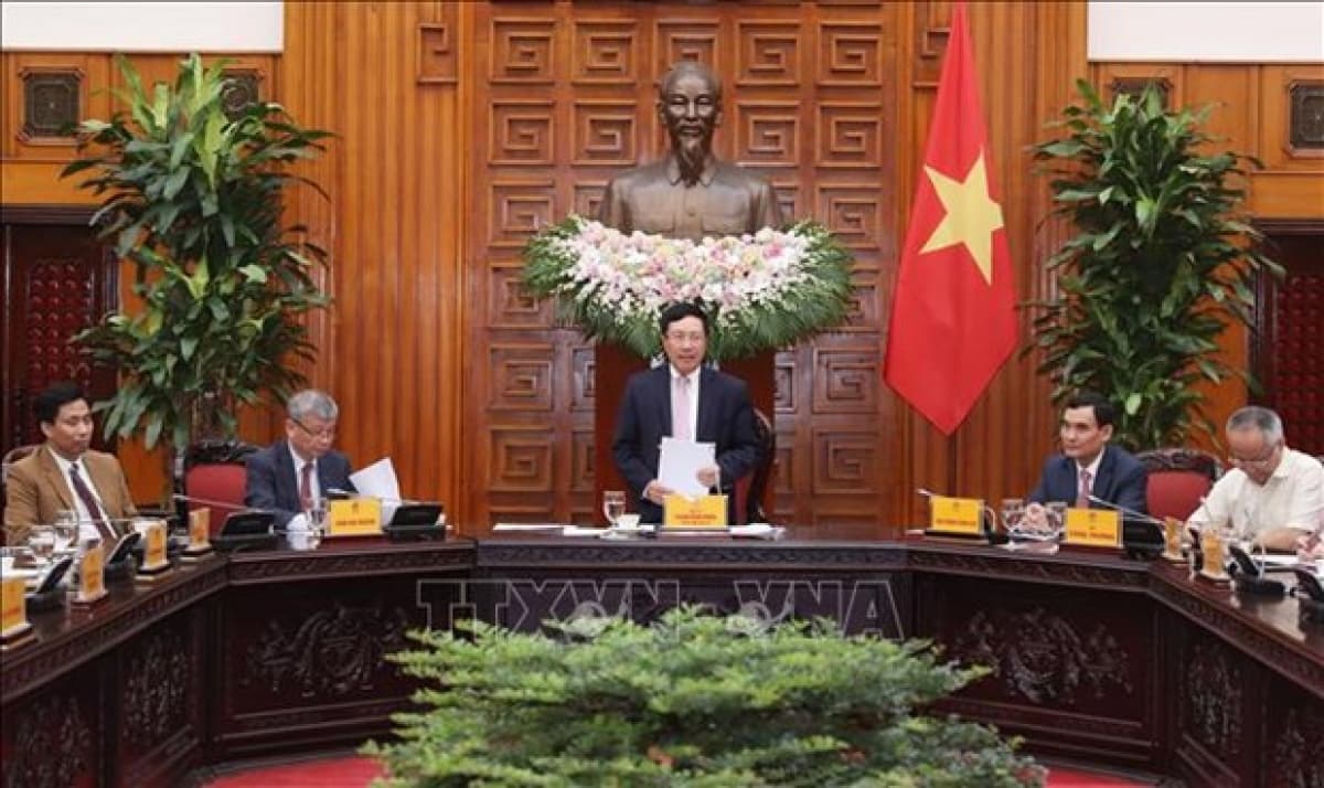 Deputy PM meets Vietnam-ASEAN Association for Economic Cooperation Development delegation