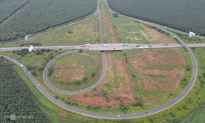 $777 mln expressway proposed from southern province to Central Highlands